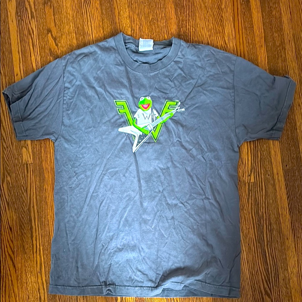 Vintage Weezer band tee